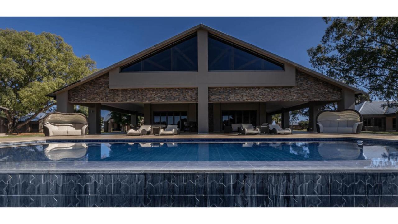 Sandune Game Lodge Gobabis Luaran gambar