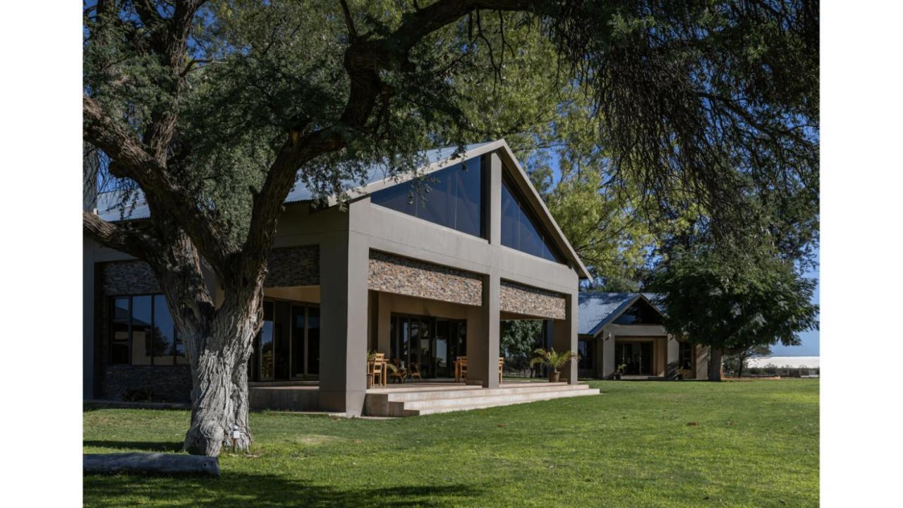 Sandune Game Lodge Gobabis Luaran gambar